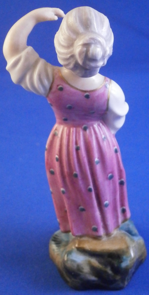Höchst Small Girl Figurine 1